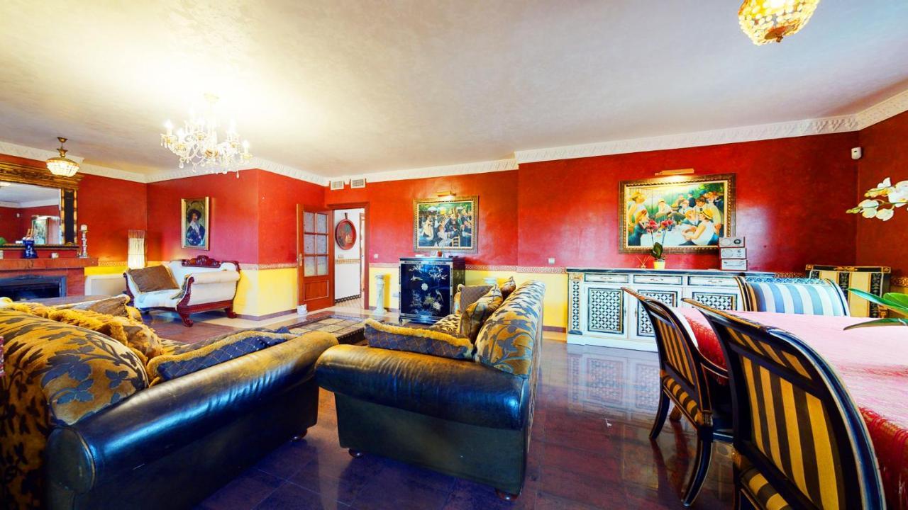 Majestic By The Heated Private Pool & Jacuzzi Villa Benalmádena