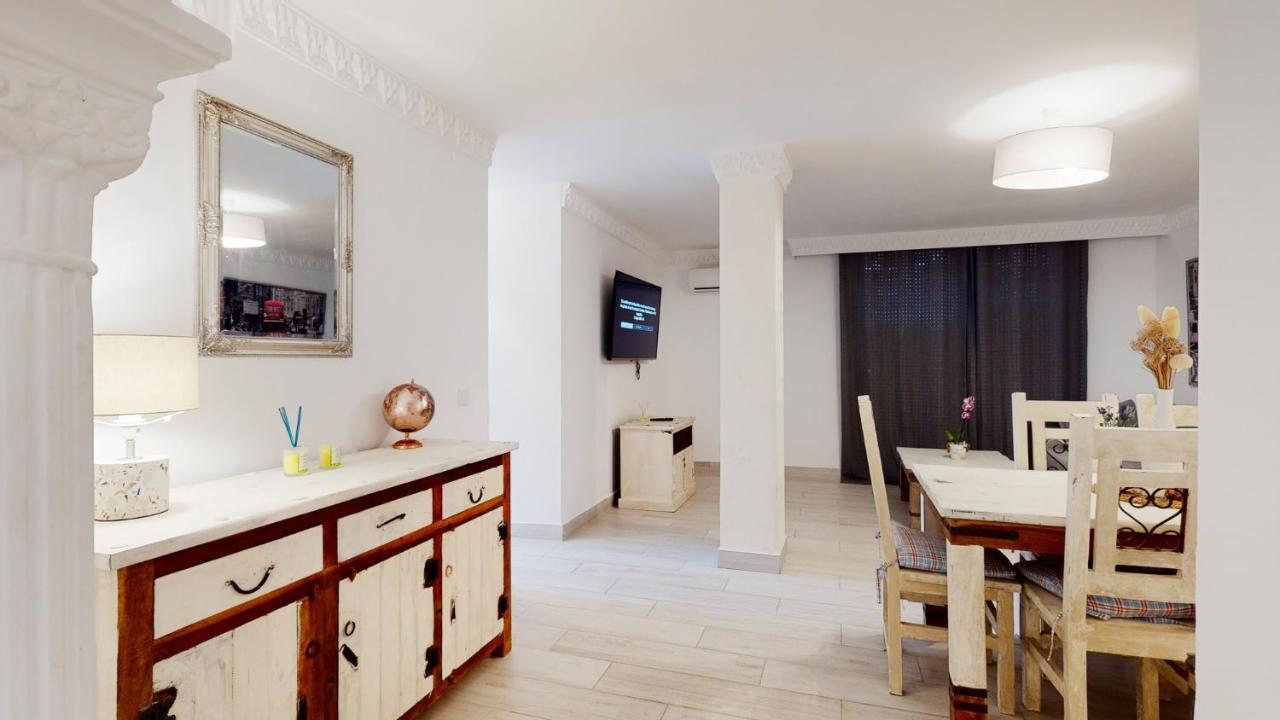 Majestic By The Heated Private Pool & Jacuzzi