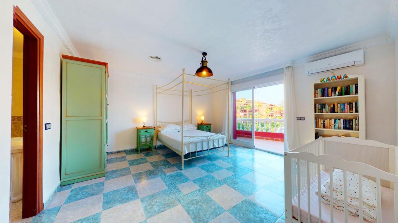 Majestic By The Heated Private Pool & Jacuzzi