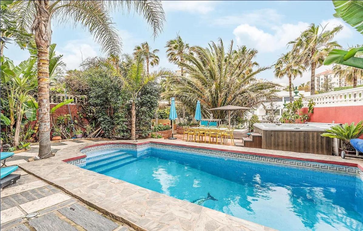 Majestic By The Heated Private Pool & Jacuzzi Villa Benalmádena